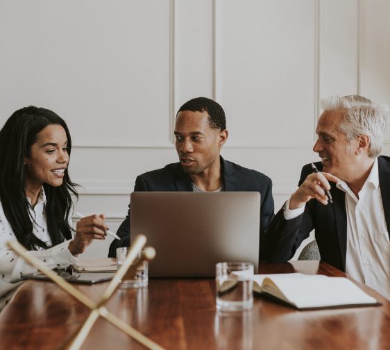 TEC-Canada-three-people-at-laptop